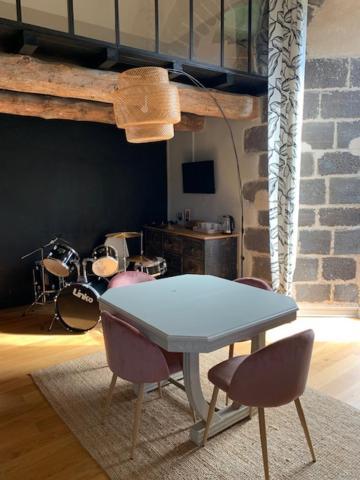 Chambres Et Maisons D'Hotes Du Prieure De La Bajasse - Le 1150 Vieille-Brioude Экстерьер фото